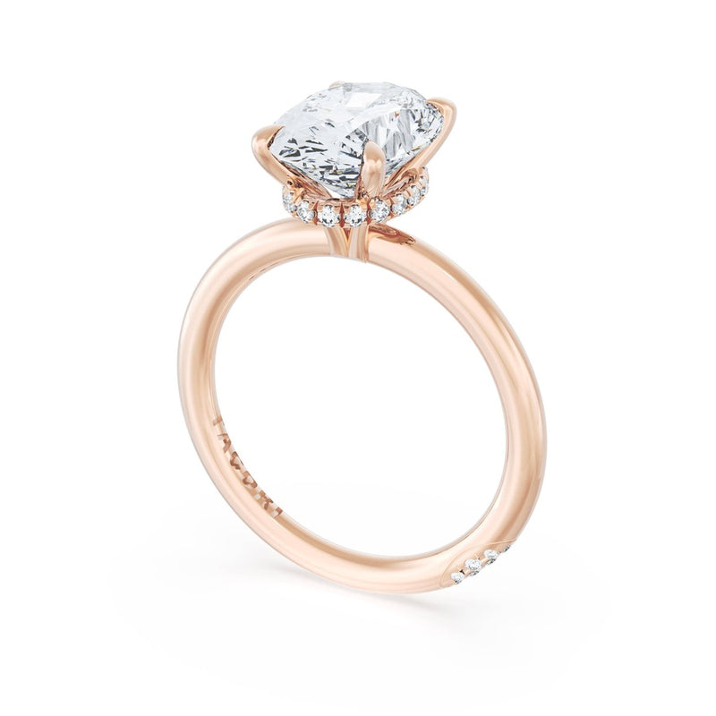 Oval Solitaire Engagement Ring