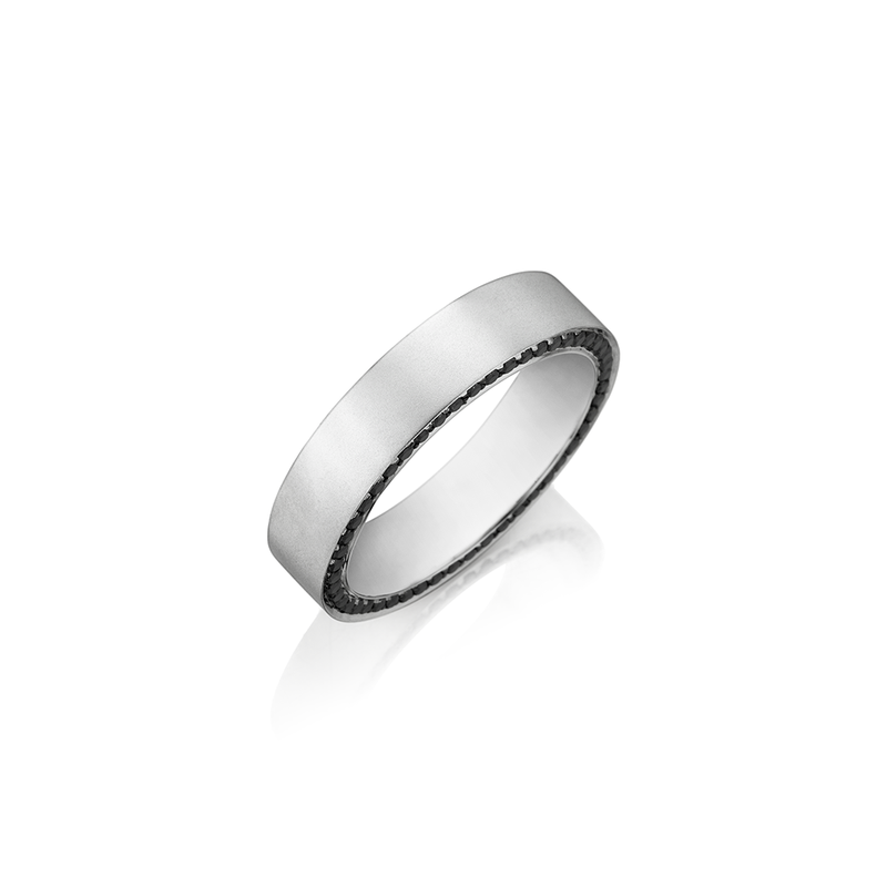 Henri Daussi Men's Wedding Band MB39E