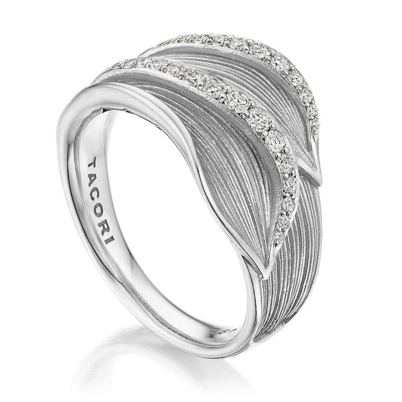 Double Petal Diamond Pavé Ring in 14kt Yellow Gold