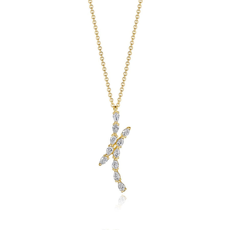 Pear Diamond Pendant in 18kt Yellow Gold