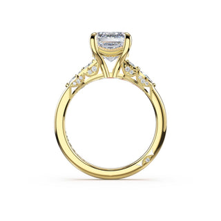Asymmetrical Cluster Emerald Engagement Ring in 18kt Yellow Gold