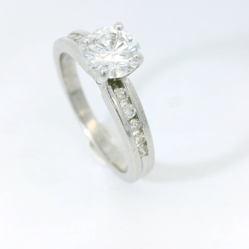 .81CT SI2 F:.20TW PLAT E/R