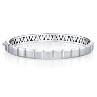 14KW OVAL BANGLE BRACELET