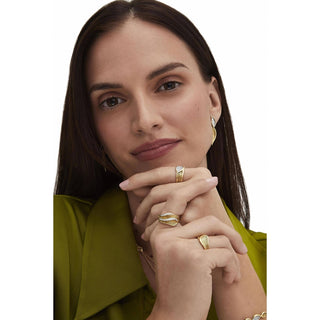 Double Petal Diamond Pavé Ring in 14kt Yellow Gold