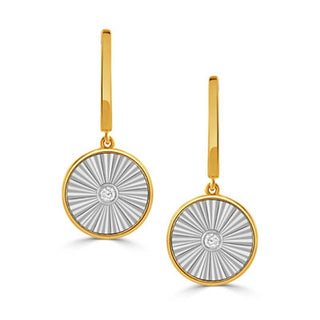 D2=.07 DIAMOND EARRING 18KWY