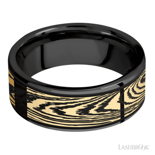 8 mm wide/Flat/Zirconium band with one 6 mm Centered inlay of 14K Yellow Gold with a laser carved Woodgrain pattern.