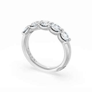 Round Cut Diamond Eternity Band in 14kt White Gold