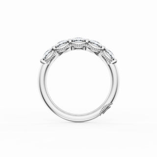 Round Cut Diamond Eternity Band in 14kt White Gold