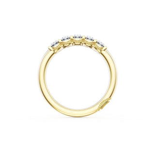 Oval Cut Diamond Eternity Band in 18kt Yellow Gold
