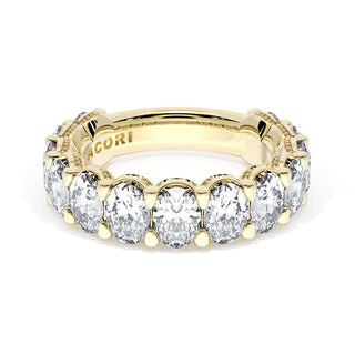Oval Cut Diamond Eternity Band in 18kt Yellow Gold