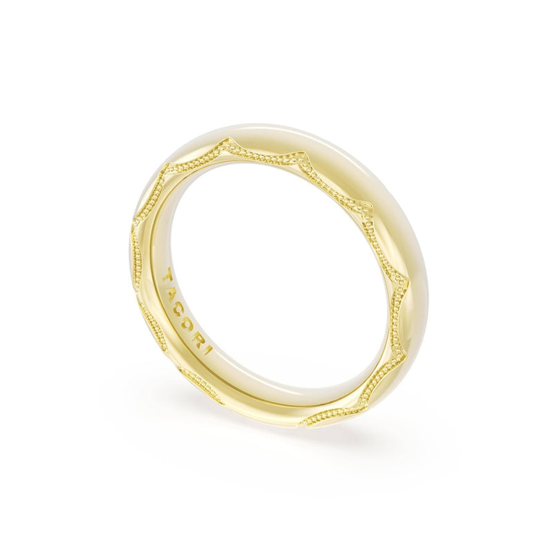 High Polish Wedding Band in 18kt Yellow Gold