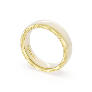 High Polish Wedding Band in 18kt Yellow Gold