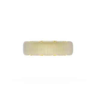 Satin Finish Wedding Band in 18kt Yellow Gold