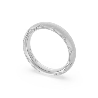 Satin Finish Wedding Band in Platinum