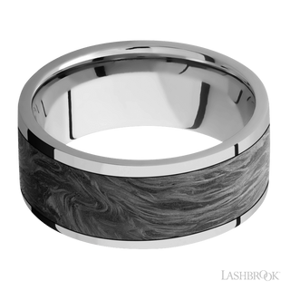 9 mm wide/Flat/Titanium band with one 7 mm Centered inlay of Forged Carbon Fiber.
