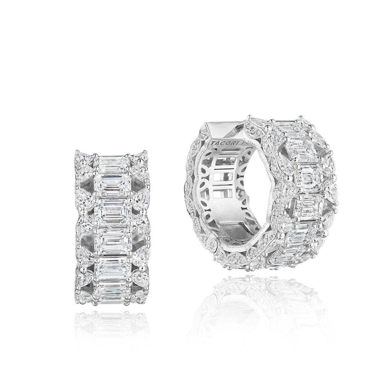 Linear Earring in Platinum in Platinum