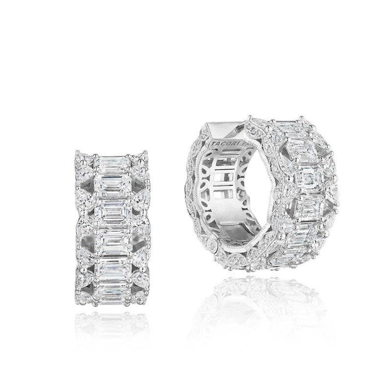 Linear Earring in Platinum in Platinum