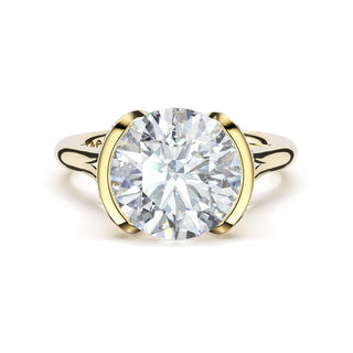 Round East-West Semi Bezel Solitaire Engagement Ring in 18kt Yellow Gold