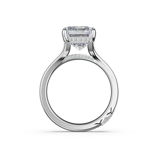 Emerald Wide Band Solitaire Engagement Ring in 18kt White Gold
