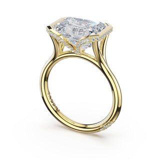 Emerald East-West Semi Bezel Solitaire Engagement Ring in 18kt Yellow Gold