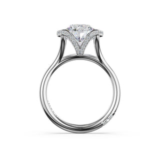 Round East-West Semi Bezel Solitaire Engagement Ring in 18kt White Gold