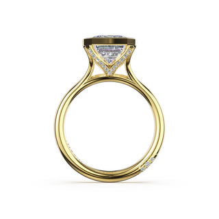 Emerald North/South Semi-Bezel Pavé-Prong Ring in Platinum