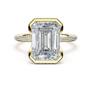 Emerald North/South Semi-Bezel Pavé-Intense Ring in 18kt Yellow Gold