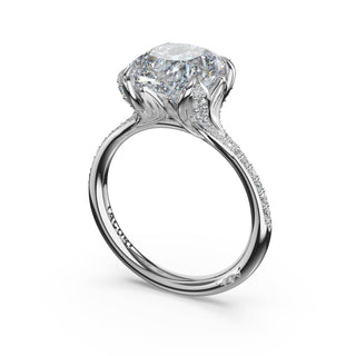Cushion Petal-Crown Pavé Intense Solitaire in Platinum