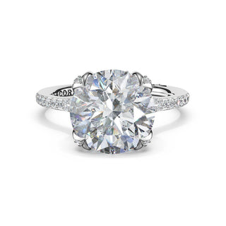 Round Petal-Crown Pavé Intense Solitaire in Platinum