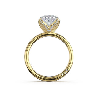 Oval Sculpted Petal-Pavé-Prong Solitaire in 18kt White Gold