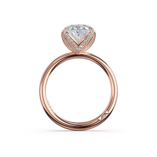 Oval Sculpted Petal-Pavé-Prong Solitaire in 18kt White Gold