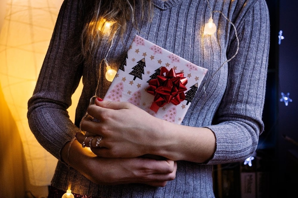 GMG Jewellers Guide to Holiday Gift Ideas GMG Jewellers Guide to Holiday Gift Ideas