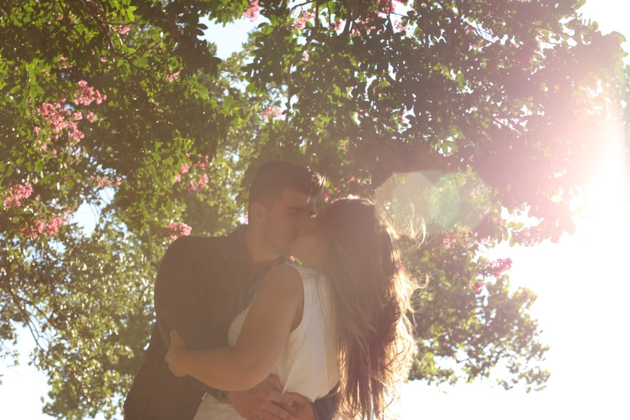 Spring Proposals: Find the Backdrop For Your Diamond Ring Spring Proposals: Find the Backdrop For Your Diamond Ring
